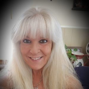 Meet your Posher, Shelly